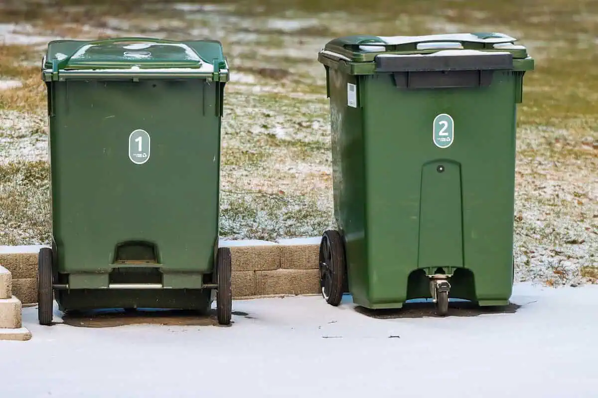 Producent koszy na śmieci – kluczowy element czystości miejskiej