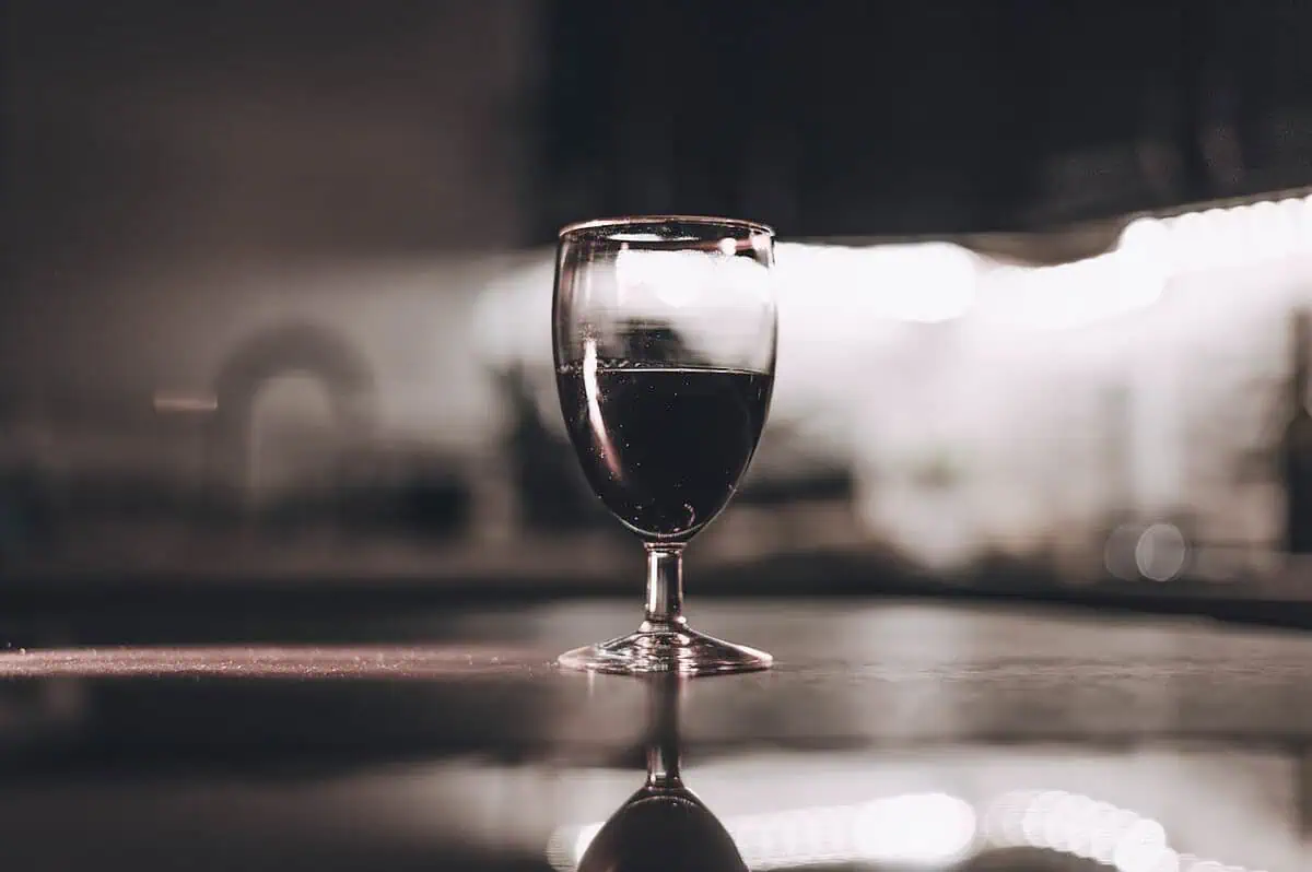 Komu powierzyć detoks alkoholowy?
