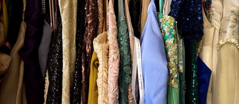 Sukienki XXL – kompletny przewodnik po fasonach plus size, kolorach i okazjach