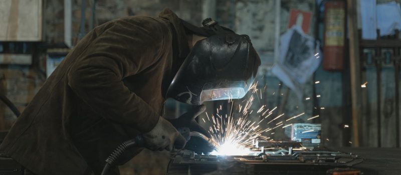 Kurs spawacza 141 tig: etapy szkolenia, wymagania i uprawnienia