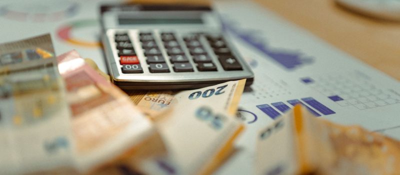 RRSO w umowie kredytu konsumenckiego – kiedy warto sprawdzić sposób jego wyliczenia?
